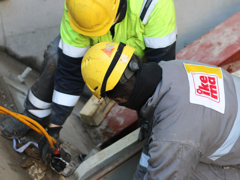 Projekty a služby na zakázku